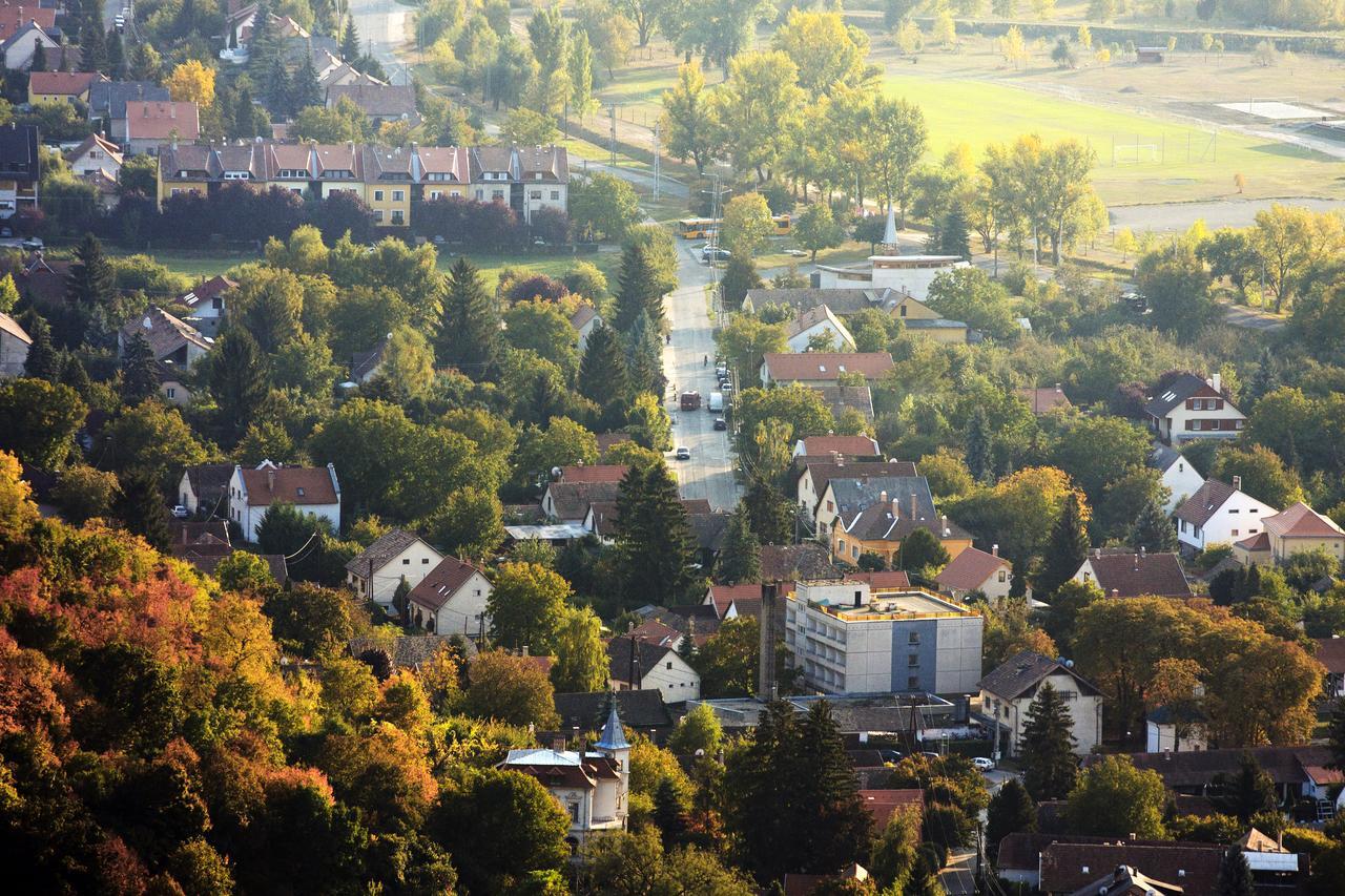 Liliom Vendégház Visegrád Exterior foto
